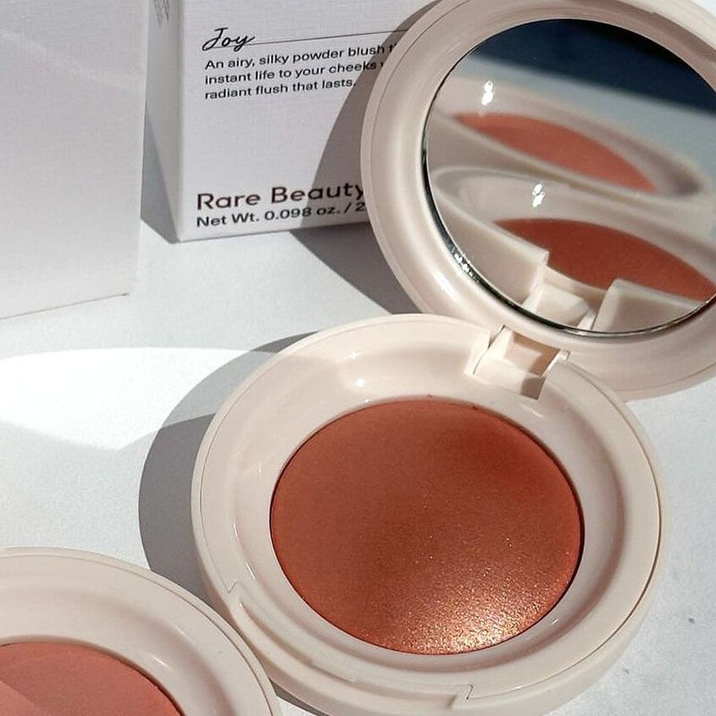 Rare Beauty Illuminante Effett - Huda Beauty Makeup Kit recensione e prezzo