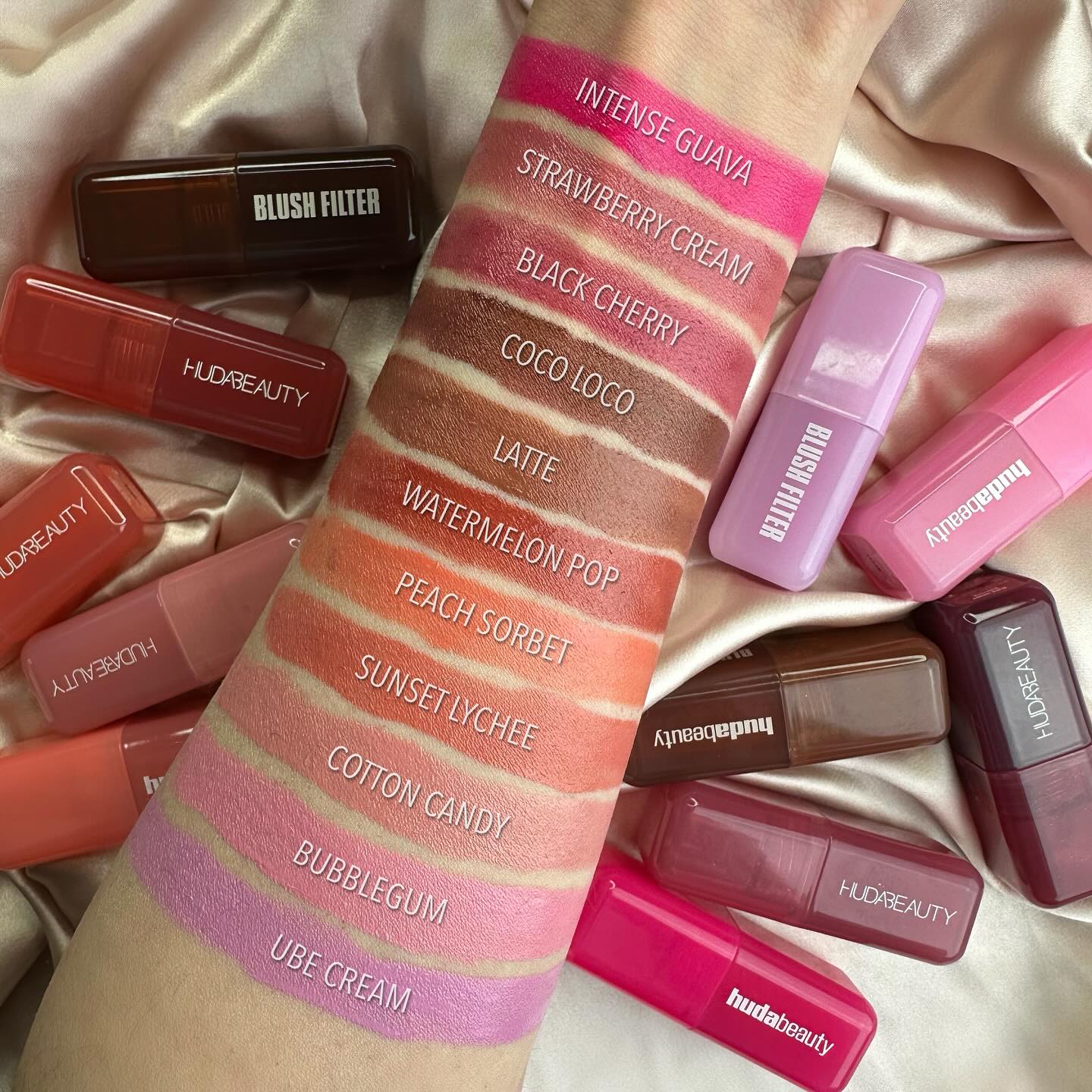 Huda Beauty Blush Filter Soft  - Huda Beauty Makeup Kit recensione e prezzo